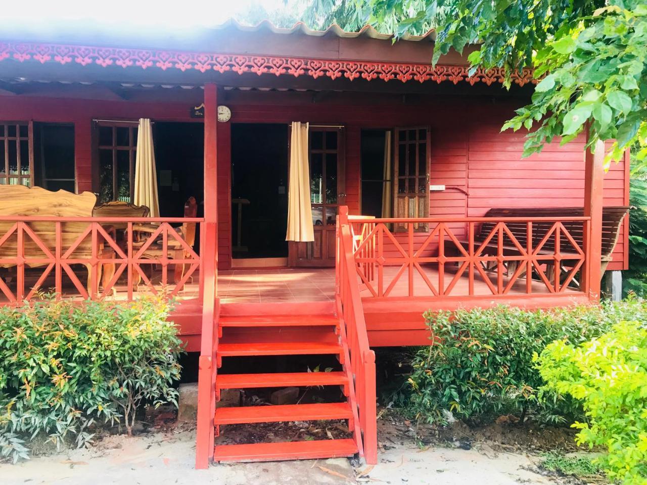 บ้านเรือนไท มวกเหล็ก Ban Ruenthai Muaklek エクステリア 写真
